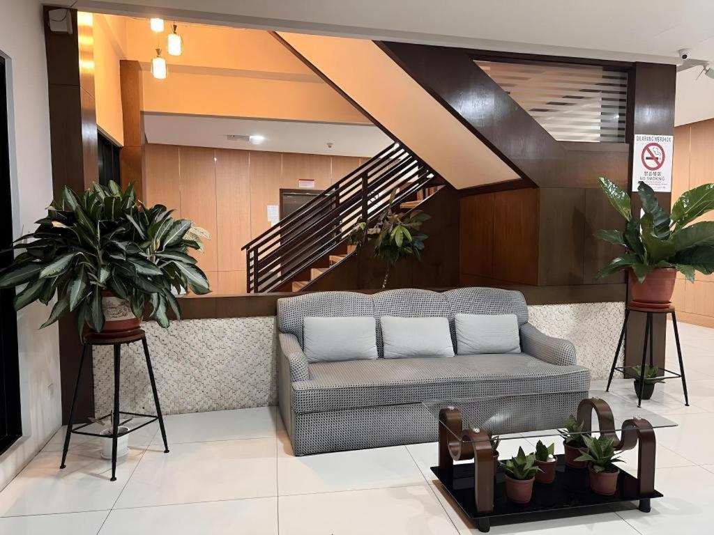 D Arc Hotel Кота-Кинабалу Экстерьер фото