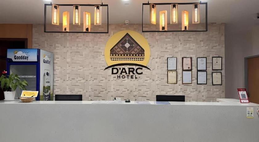 D Arc Hotel Кота-Кинабалу Экстерьер фото